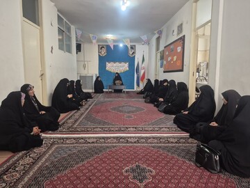 تقویت همکاری خانه و حوزه برای تربیت طلاب موفق در ساوه