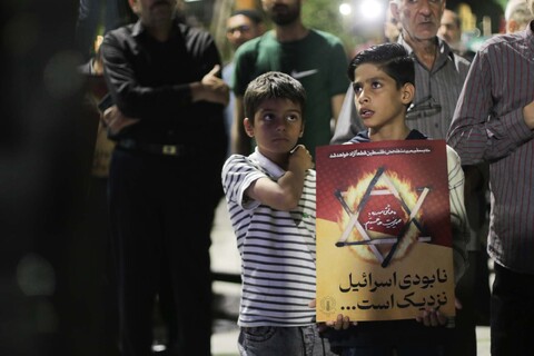 تصاویر/ تجمع دانشجویان، طلاب و مردم بیرجند بر علیه جنایت رژیم کودکش اسرائیل