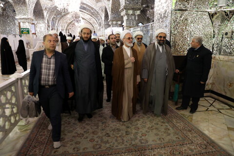 تصاویر/استقبال و زیارت آیت الله اعرافی از حرم مطهر شاه عبدالعظیم حسنی