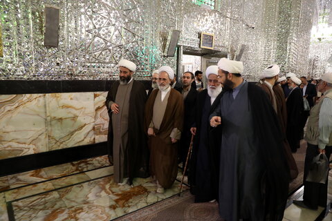 تصاویر/استقبال و زیارت آیت الله اعرافی از حرم مطهر شاه عبدالعظیم حسنی