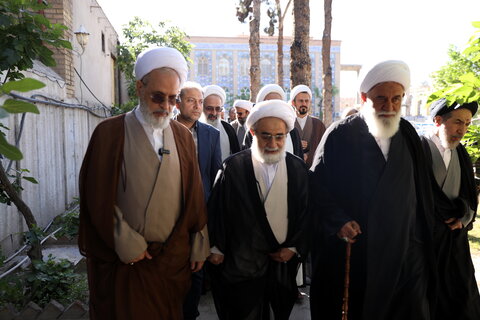 تصاویر/استقبال و زیارت آیت الله اعرافی از حرم مطهر شاه عبدالعظیم حسنی