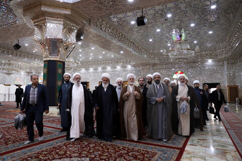 تصاویر/استقبال و زیارت آیت الله اعرافی از حرم مطهر شاه عبدالعظیم حسنی