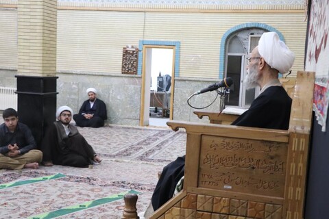 تصاویر/ جلسه اخلاق در حوزه علمیه بناب