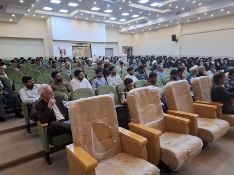 تصاویر/ دوره تخصصی معارف نماز ویژه مدیران مدارس و ائمه جماعات مساجد کاشان