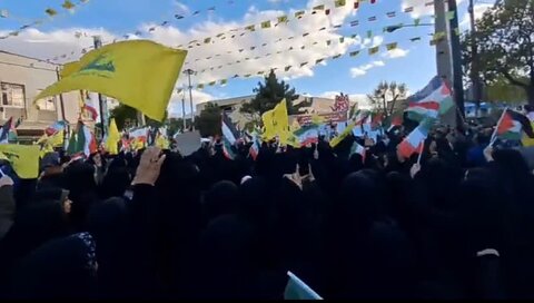 تصاویر/حضور طلاب و کادر مدرسه علمیه فاطمه زهرا سلام الله علیها اراک در اجتماع مردمی بر علیه جنایات رژیم صهیونیستی