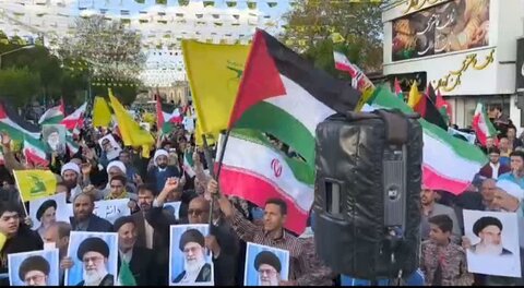 تصاویر/حضور طلاب و کادر مدرسه علمیه فاطمه زهرا سلام الله علیها اراک در اجتماع مردمی بر علیه جنایات رژیم صهیونیستی