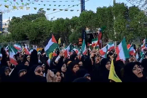 تصاویر/حضور طلاب و کادر مدرسه علمیه فاطمه زهرا سلام الله علیها اراک در اجتماع مردمی بر علیه جنایات رژیم صهیونیستی