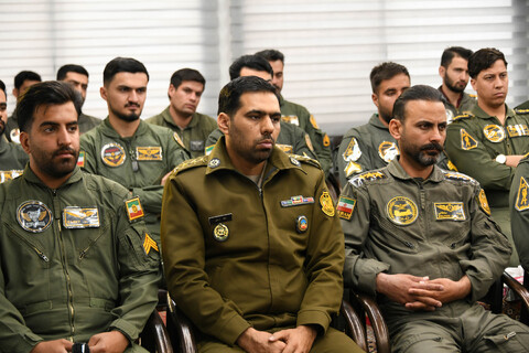 تصاویر|دیدارفرماندهی و دانشجویان خلبانی مرکز آموزش هوانیروز شهید وطن پور با امام جمعه اصفهان