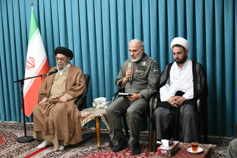تصاویر|دیدارفرماندهی و دانشجویان خلبانی مرکز آموزش هوانیروز شهید وطن پور با امام جمعه اصفهان