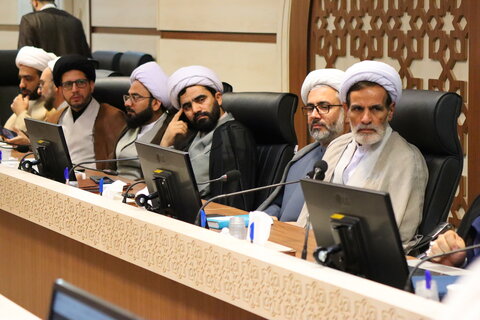 نشست هم‌اندیشی مبلغان ایرانی اعزامی به خارج از کشور با محوریت «قرارگاه تبلیغ بین‌الملل»