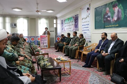 دیدار نیروهای مسلح بروجرد با امام جمعه شهرستان