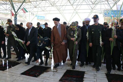 دیدار نیروهای مسلح بروجرد با امام جمعه شهرستان