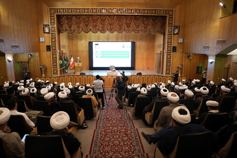 تصاویر/ نشست اساتید و معاونین واحدهای آموزشی حوزه علمیه تهران با آیت الله اعرافی