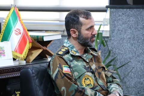 تصاویر / دیدار امام جمعه آبیک با فرماندهی آمادگاه آبیک بمناسبت روز ارتش