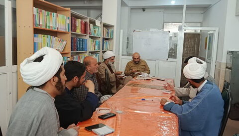 تصاویر/ نشست علمی پژوهشی مدرسه علمیه امیرالمومنین(ع) آران و بیدگل