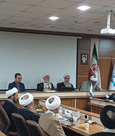 تصاویر/دیدار فارغ التحصیلان موسسه امام خمینی (ره) قم با نماینده ولی فقیه در استان مرکزی