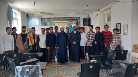 تصاویر/ برگزاری کارگاه‌های آموزشی در مدرسه علمیه حضرت ولی عصر(عج) قمصر کاشان