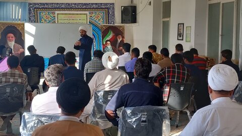 تصاویر/ برگزاری کارگاه‌های آموزشی در مدرسه علمیه حضرت ولی عصر(عج) قمصر کاشان