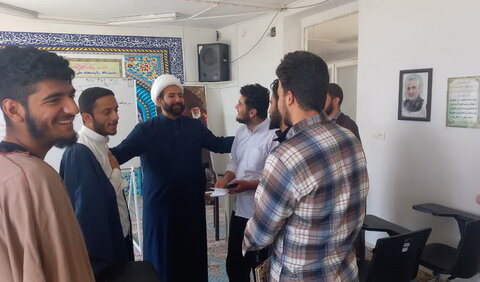 تصاویر/ برگزاری کارگاه‌های آموزشی در مدرسه علمیه حضرت ولی عصر(عج) قمصر کاشان