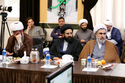 تصاویر/ گردهمایی مسئولان و دغدغه مندان فرهنگی با آیت الله اعرافی