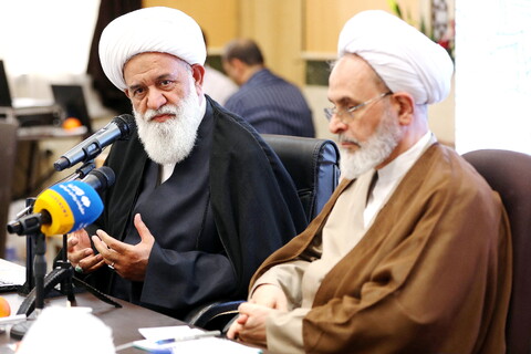 تصاویر/ گردهمایی مسئولان و دغدغه مندان فرهنگی با آیت الله اعرافی