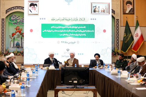 تصاویر/ گردهمایی مسئولان و دغدغه مندان فرهنگی با آیت الله اعرافی