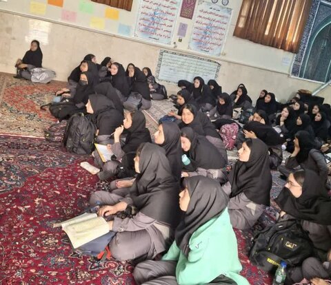 تصاویر/جلسه پرسش و پاسخ شبهات مربوط به پوشش ویژه دانش آموزان دوره متوسطه اول