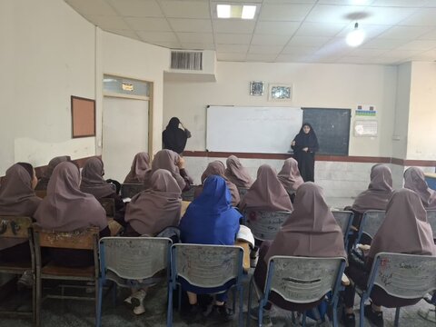 تصاویر/جلسه پرسش و پاسخ شبهات مربوط به پوشش ویژه دانش آموزان دوره متوسطه اول