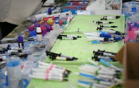 تصاویر| بازدید نماینده ولی فقیه در فارس از فعالیت جهادی بیش از ۲۵۰ دندانپزشک از سراسر کشور در شیراز