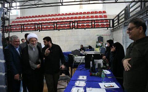 تصاویر| بازدید نماینده ولی فقیه در فارس از فعالیت جهادی بیش از ۲۵۰ دندانپزشک از سراسر کشور در شیراز