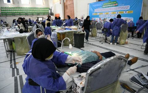 تصاویر| بازدید نماینده ولی فقیه در فارس از فعالیت جهادی بیش از ۲۵۰ دندانپزشک از سراسر کشور در شیراز