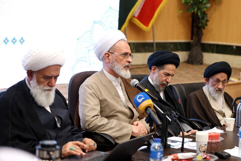 تصاویر/ نشست آیت الله اعرافی با مدیران آموزش حوزه تهران