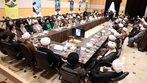 تصاویر/ نشست آیت الله اعرافی با مدیران آموزش حوزه تهران