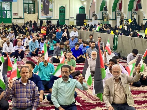 تصاویر/ استغاثه مردم بندرعباس به امام زمان(عج)؛ اجتماع حمایت از غزه