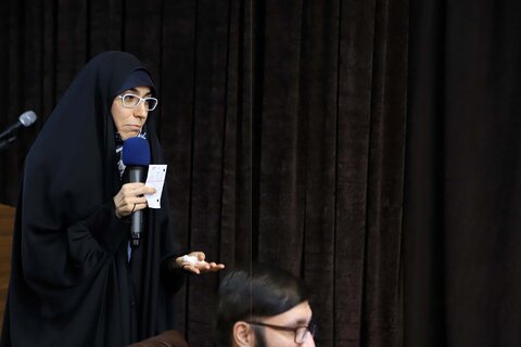 تصاویر / شست مشترک امام جمعه همدان با فعالان عرصه عفاف و حجاب