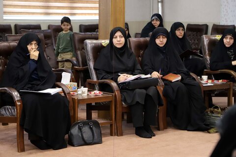 تصاویر / شست مشترک امام جمعه همدان با فعالان عرصه عفاف و حجاب