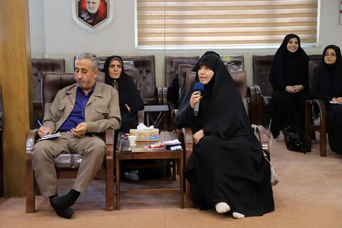 تصاویر / شست مشترک امام جمعه همدان با فعالان عرصه عفاف و حجاب