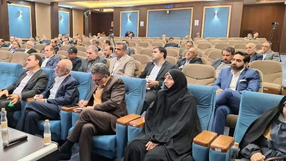 نشست مشترک مدیران ملّی منطقه فرهنگی کاشان در نهادهای اقتصادی برگزار شد+عکس