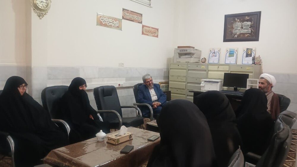 بررسی میدانی مسائل آموزشی و فرهنگی مدرسه علمیه معصومیه یزد