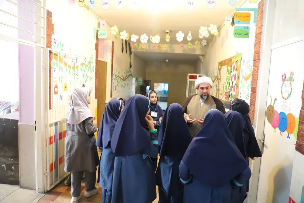 مشارکت ۷۵۰۰ دانش آموز در طرح گفتمان افق روشن در استان البرز+ عکس