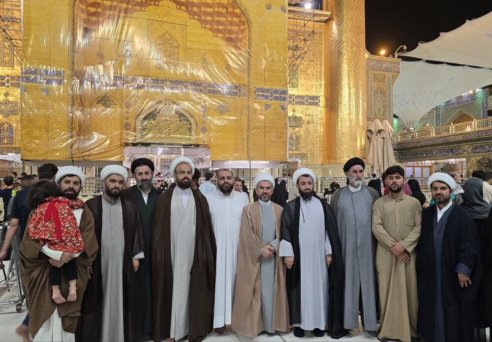 سفر معنوی اساتید حوزه‌های علمیه کهگیلویه و بویراحمد به عتبات عالیات/ تقویت پیوندهای دینی و علمی + عکس