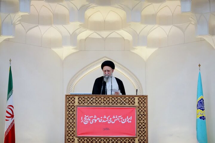 طبس سند ناتوانی قدرت‌های بزرگ در برابر اراده ملت‌ها است