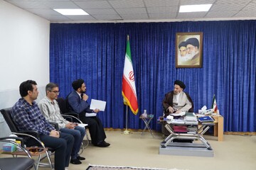 تصاویر/ دیدار سرپرست مرکز خدمات حوزه علمیه لرستان با نماینده ولی فقیه در استان
