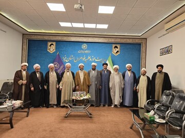 برگزاری نشست هم‌اندیشی با روحانیون مسئول نهادهای استان، در حوزه علمیه خواهران یزد+عکس