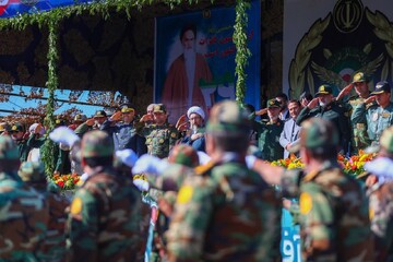 تصاویر/ رژه روز ارتش در تبریز