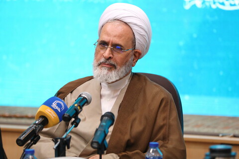 نشست آیت الله اعرافی با نحبگان حوزه علمیه استان تهران در سالن آیت الله بروجردی حوزه علمیه حضرت عبدالعظیم حسنی علیه السلام تهران برگزار شد.