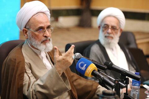 نشست آیت الله اعرافی با نحبگان حوزه علمیه استان تهران در سالن آیت الله بروجردی حوزه علمیه حضرت عبدالعظیم حسنی علیه السلام تهران برگزار شد.