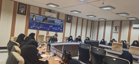 تصاویر نشست تخصصی نخبگان بسیج جامعه زنان لرستان با حضور رئیس سازمان بسیج زنان کشور