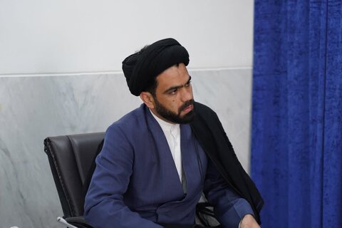 تصاویر دیدار سرپرست مرکز خدمات حوزه علمیه لرستان با نماینده ولی فقیه در استان