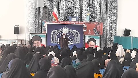 تصاویر/برگزاری لیگ قرآنی طرح زندگی با آیه‌ها در ساوه
